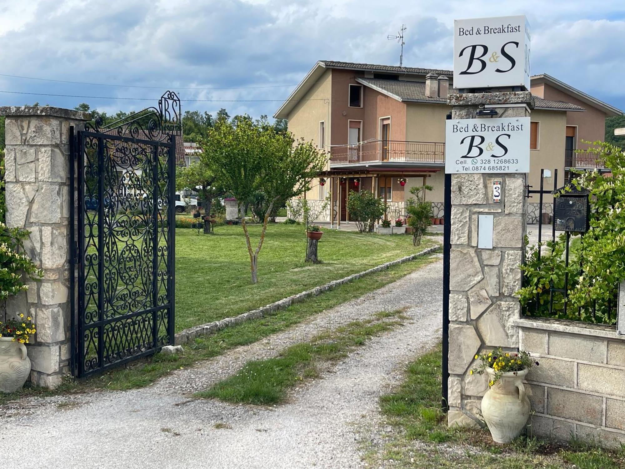 B&S Bed & Breakfast Vinchiaturo Luaran gambar